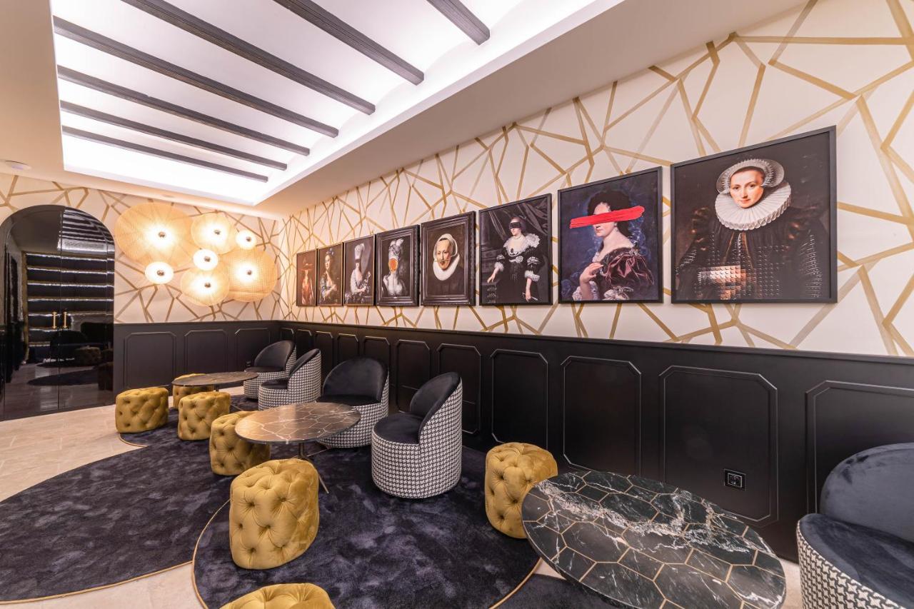 Hotel Claude Μαρμπέλλα Εξωτερικό φωτογραφία